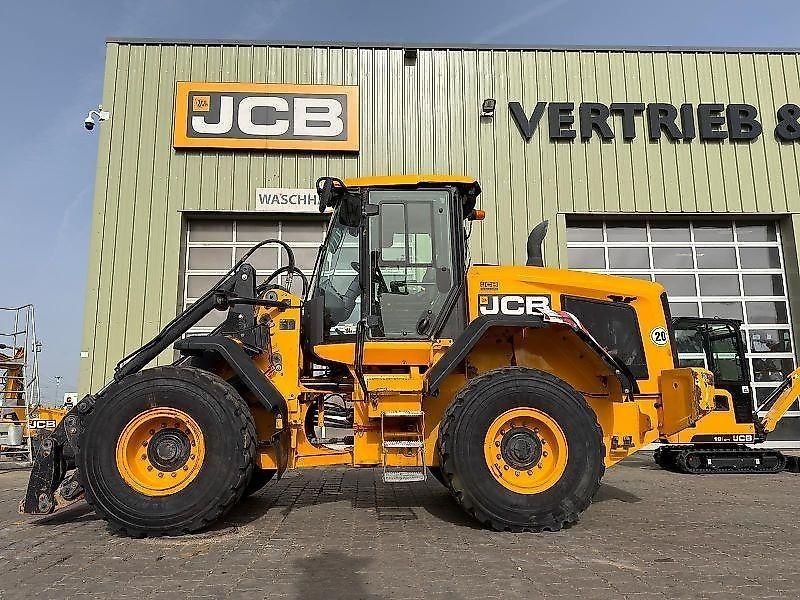 JCB 437HT