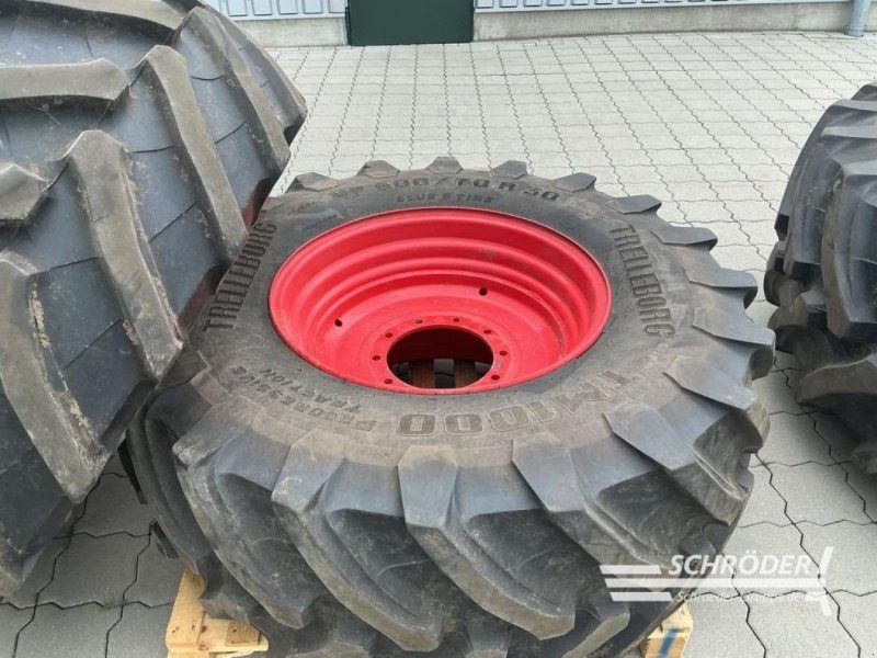 Fendt 2X 600/70 R30 | 2X 710/70 R42 TRELLEBORG