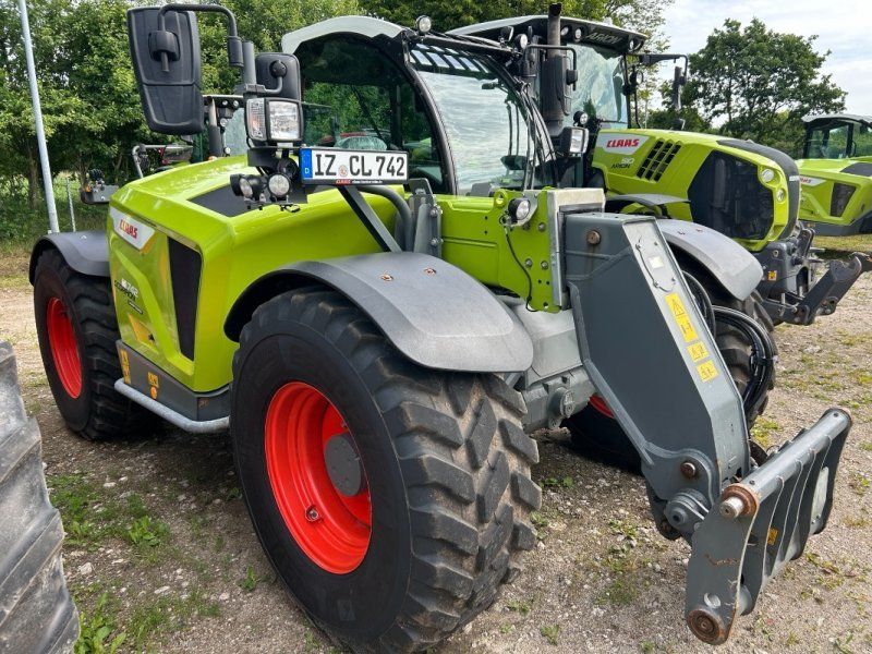Claas SCORPION 742 VARIPOWER