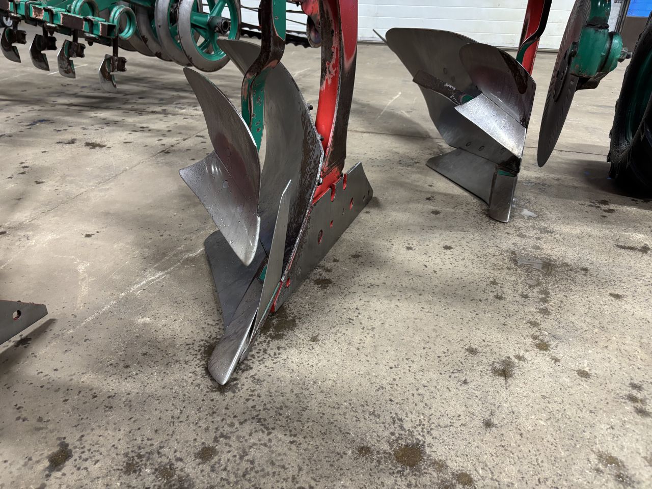 Kverneland eg 100-200 wentelploeg 3 schaar met geo plough