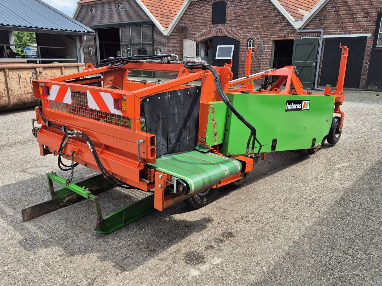 Holaras UR 135 DB uienrooier met dwarsafvoerbanden