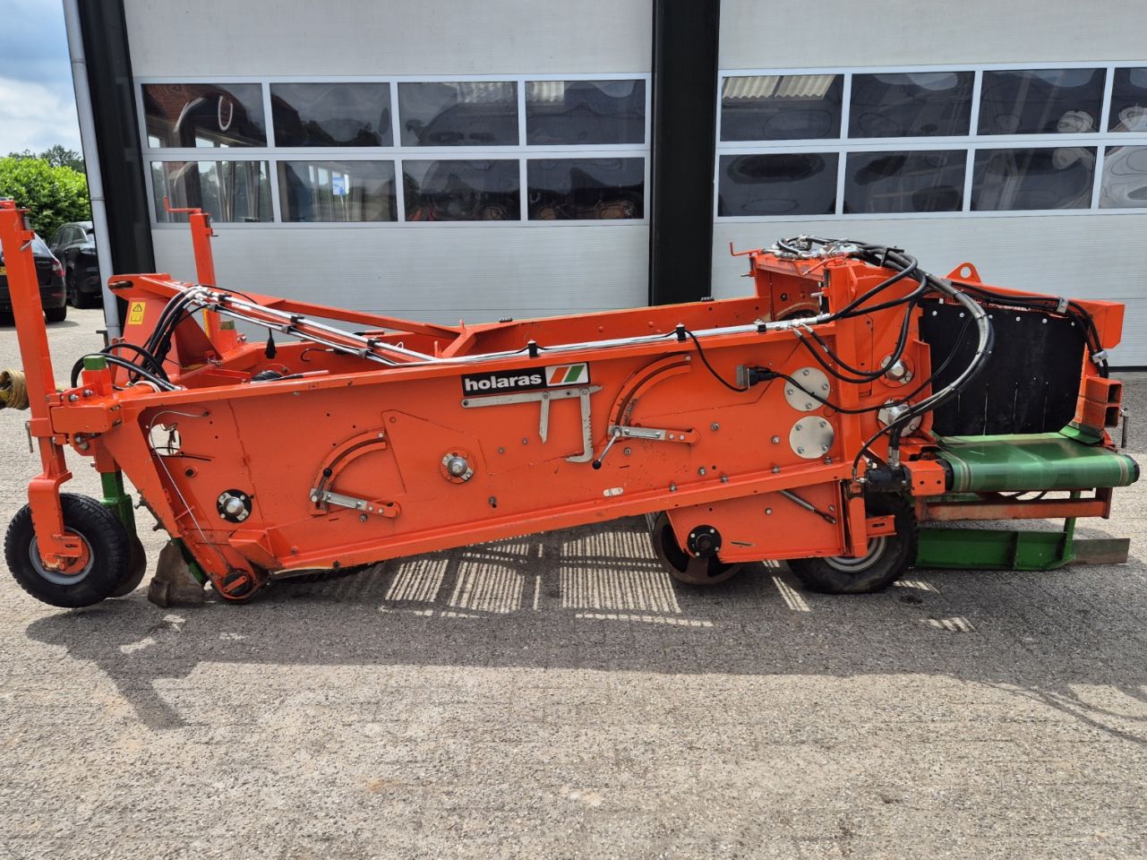 Holaras UR 135 DB uienrooier met dwarsafvoerbanden