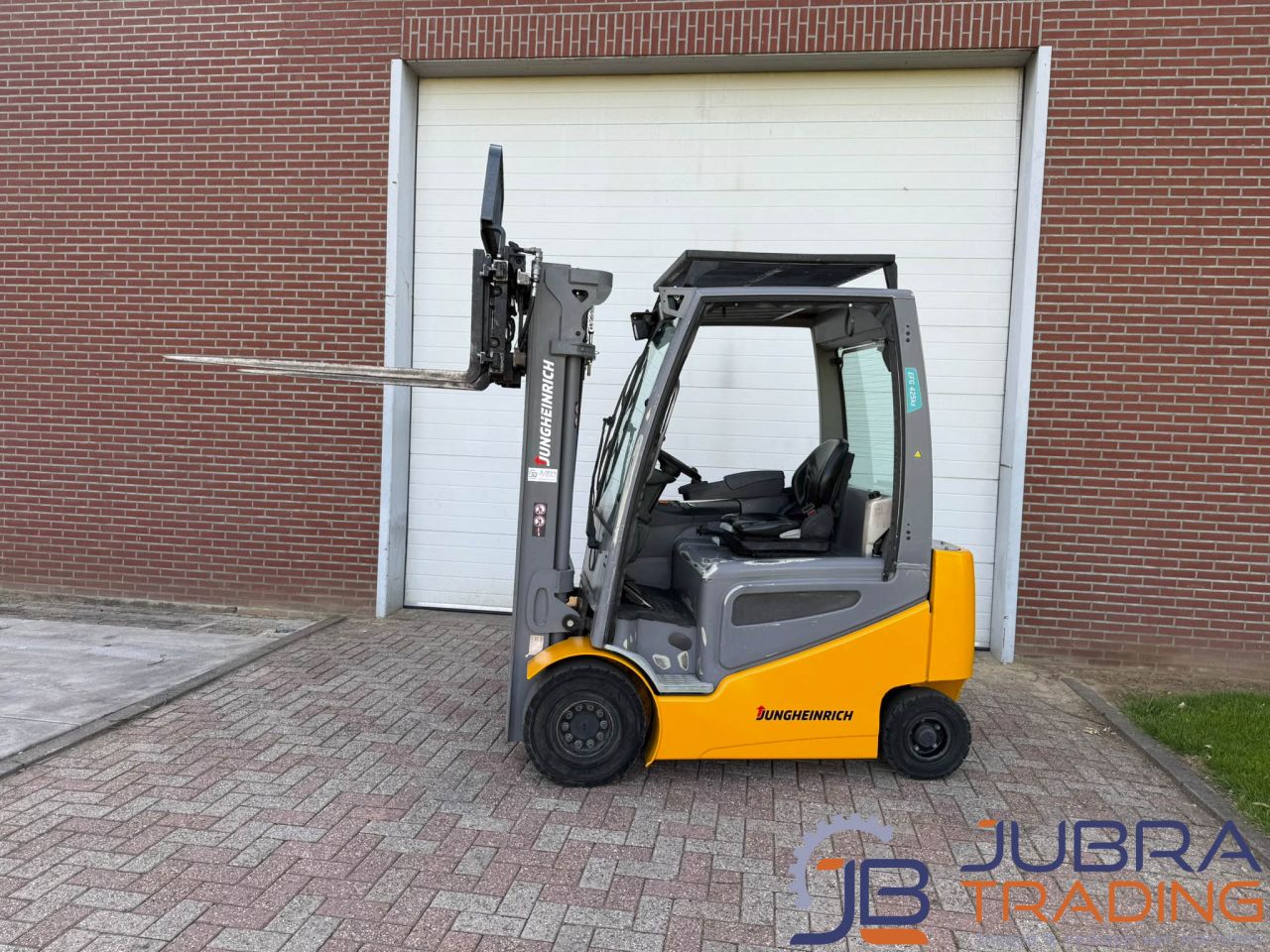 Jungheinrich EFG425 KS Elektrostapler | 2019 | 7489Std | 2,5T