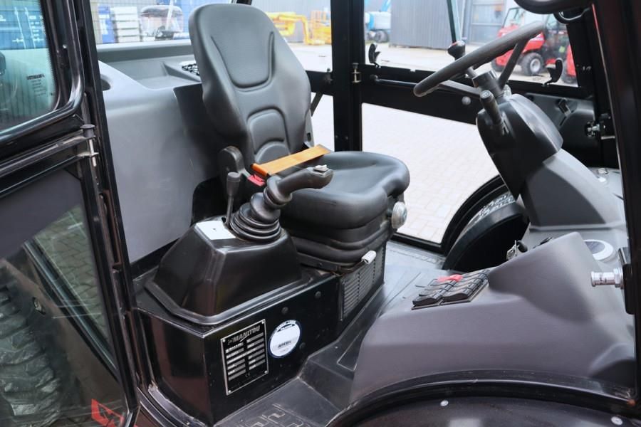 Manitou M25-4 Valid Inspection, *Guarantee! Diesel, 4x4 Dr