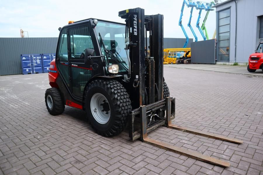 Manitou MC25-4 Valid Inspection, *Guarantee! Diesel, 4x4 D
