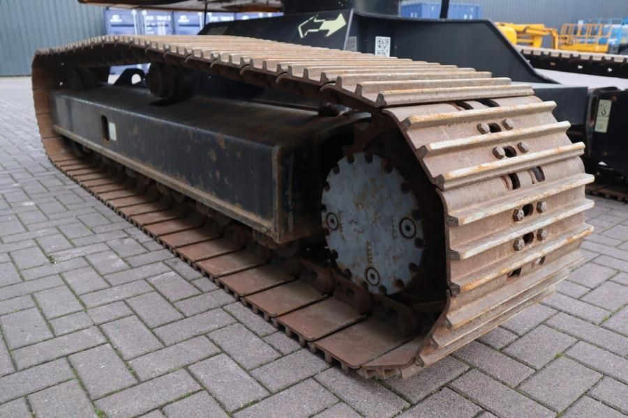 JLG 660SJC Diesel, Steel Tracks, 22.3m Working Height,