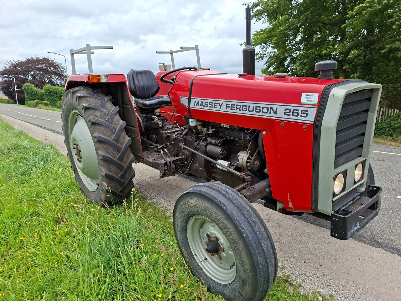 Massey Ferguson 260