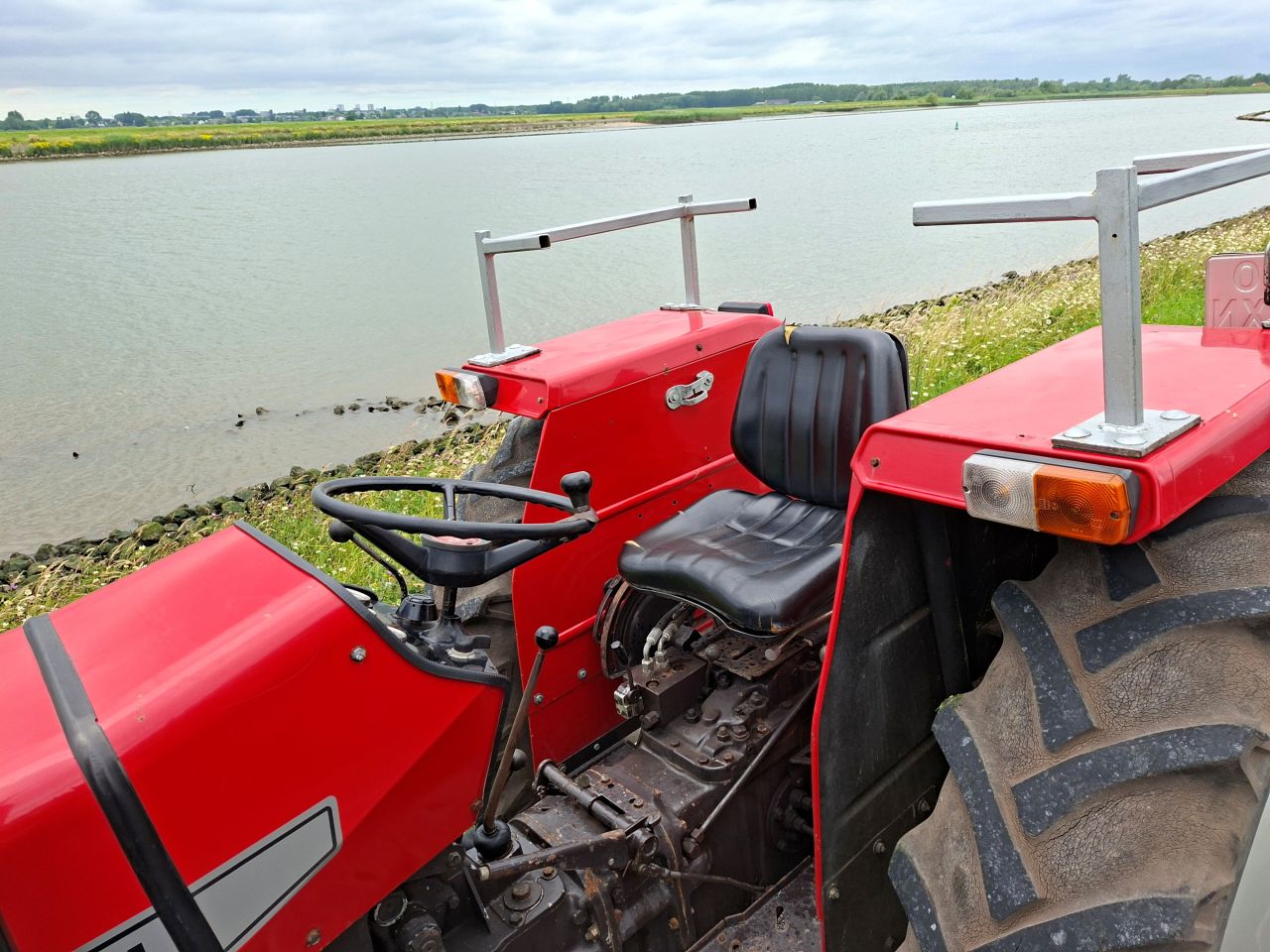 Massey Ferguson 260
