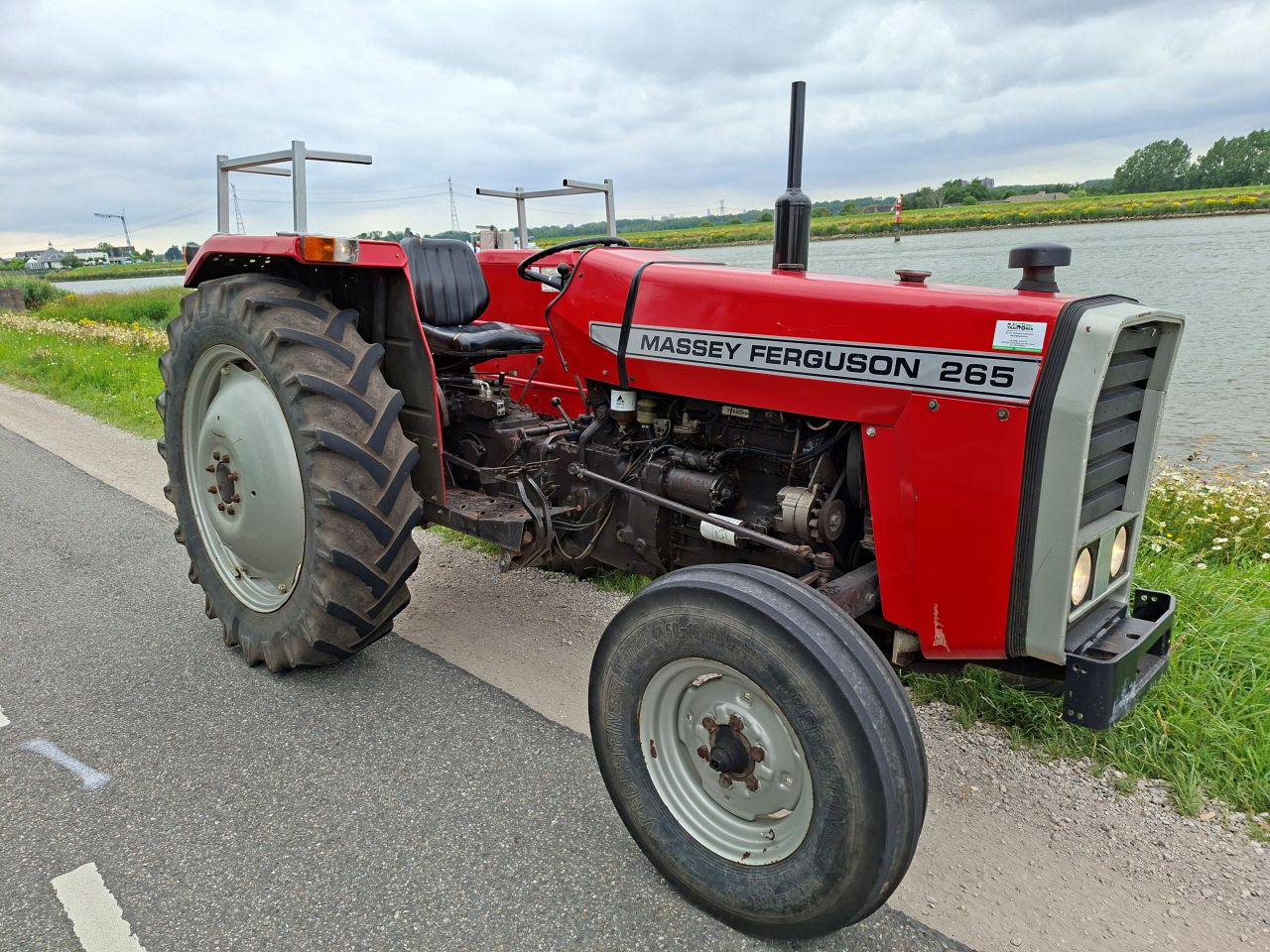 Massey Ferguson 260