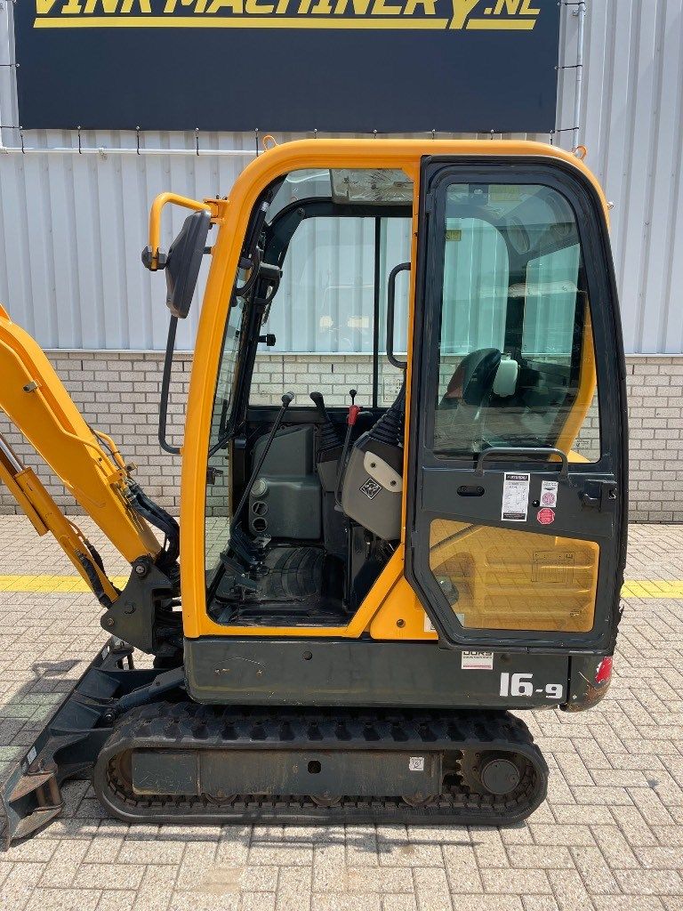 Hyundai Robex 16-9