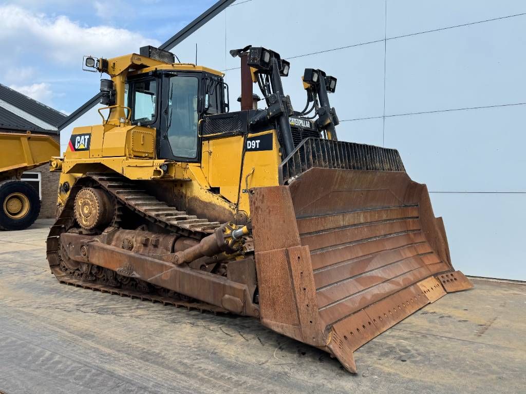 CAT D9T - Ripper / Auto Greasing / Airco