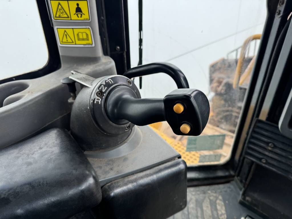 CAT D9T - Ripper / Auto Greasing / Airco