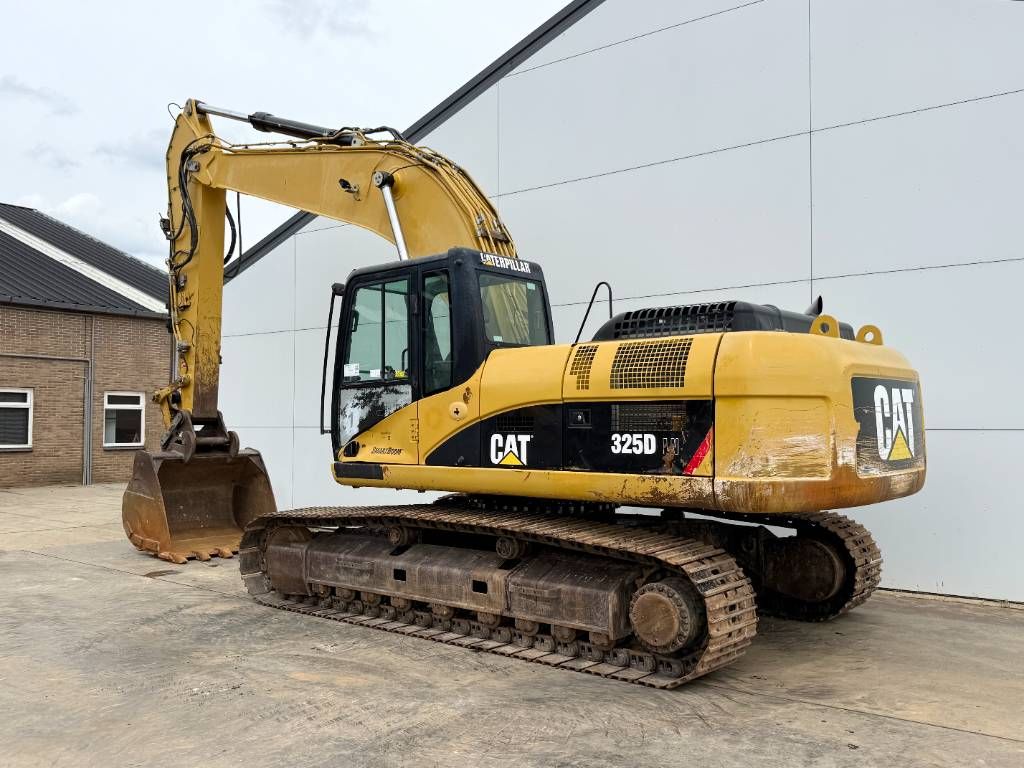 CAT 325DLN - Automatic Greasing / Quick Coupler