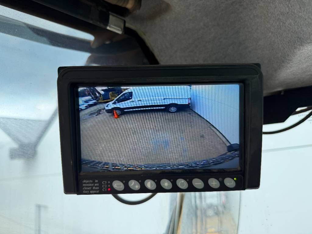 Volvo L110H - Weight System / Backup Camera