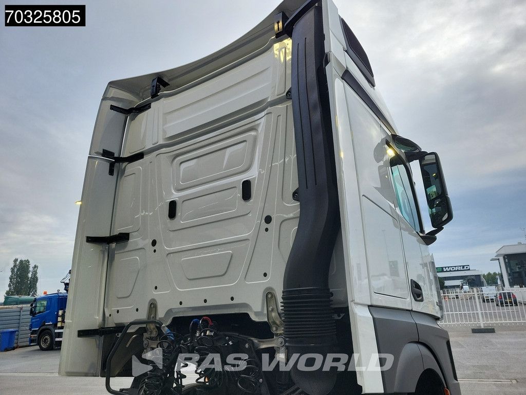 Mercedes Actros 1845 4X2 BigSpace 2xTanks Navi