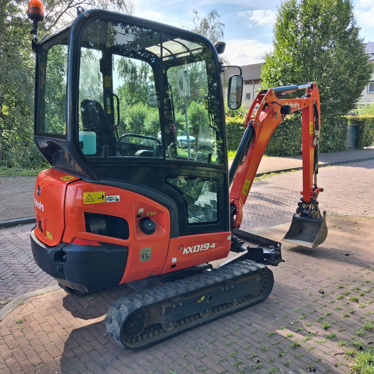 Kubota Kx019-4 Minigraver met sloop sorteer proportioneel.
