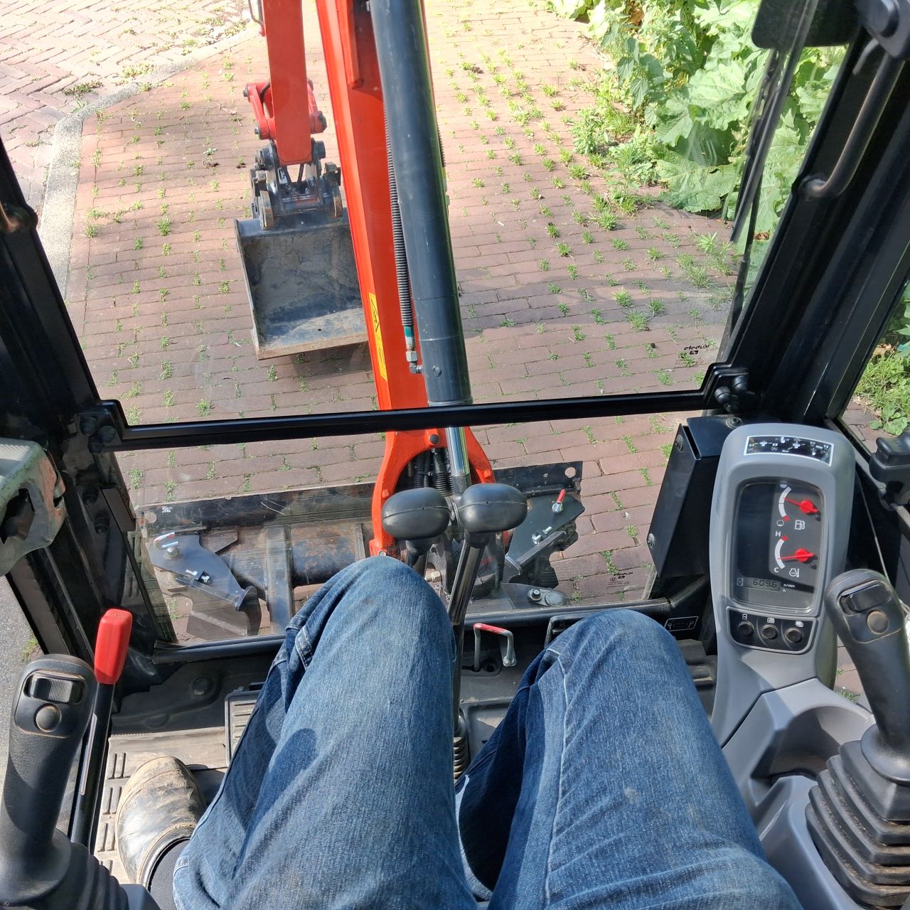 Kubota Kx019-4 Minigraver met sloop sorteer proportioneel.