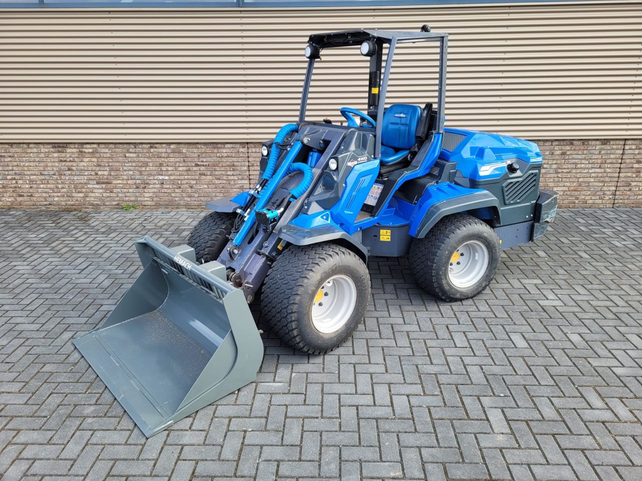 Multione ( avant ) 9.5