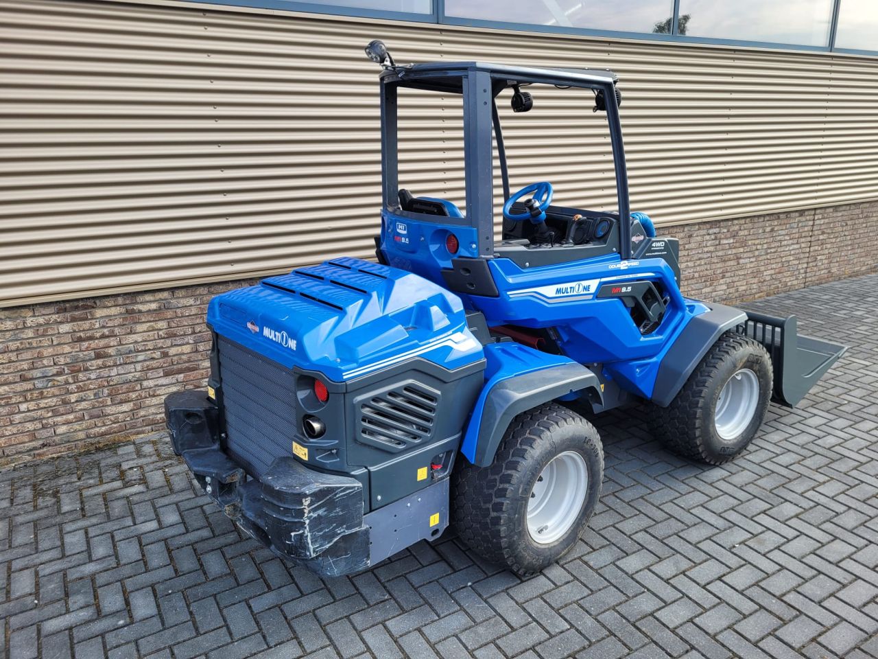 Multione ( avant ) 9.5