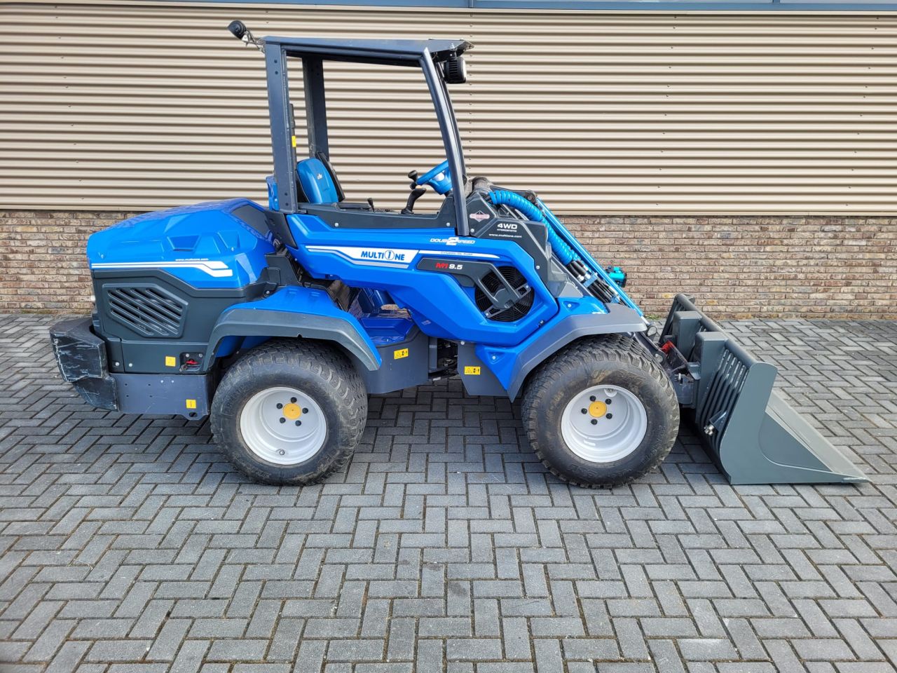 Multione ( avant ) 9.5
