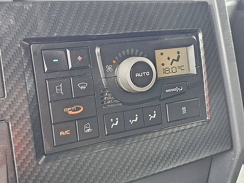 RENAULT C 440