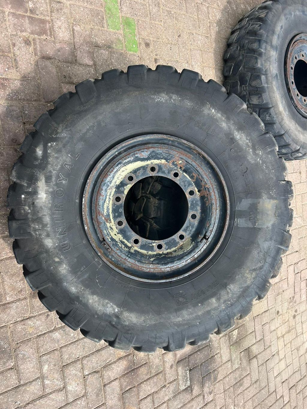 Uniroyal 14.00R20