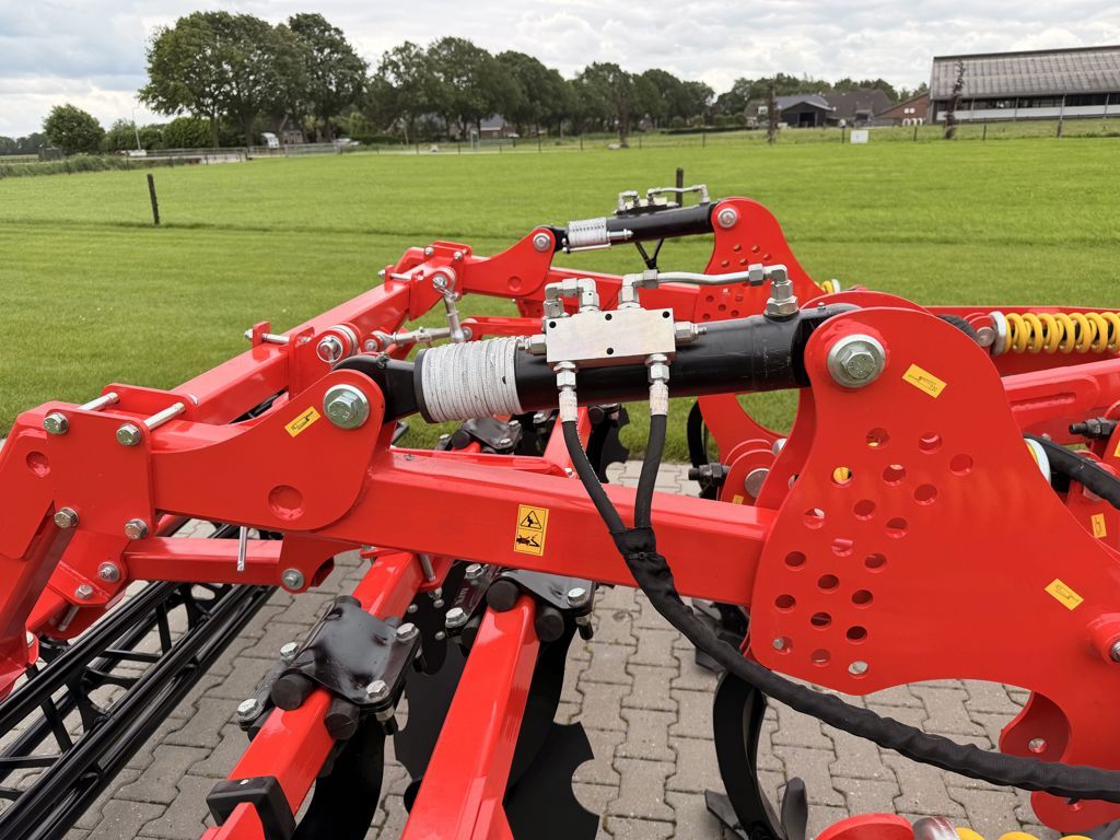 AKPIL Scorpio S cultivator/woeler