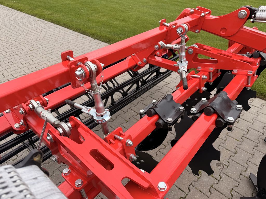 AKPIL Scorpio S cultivator/woeler