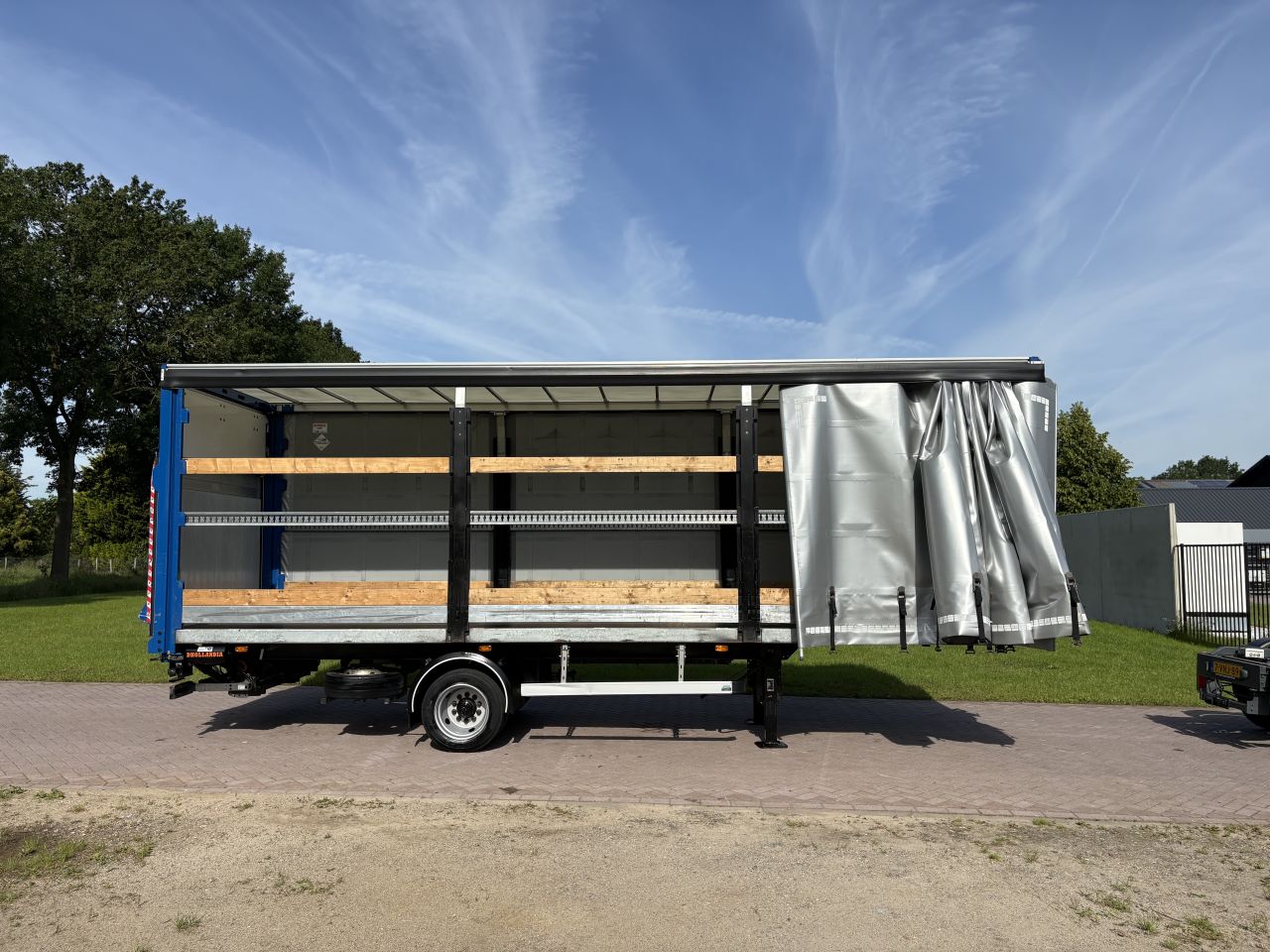 Be oplegger bunk schuifzielen 8 ton met laadklep 1000 kg