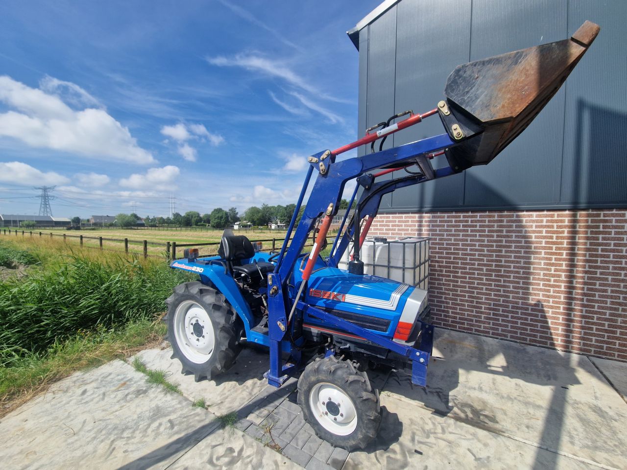 Iseki Landleader 230