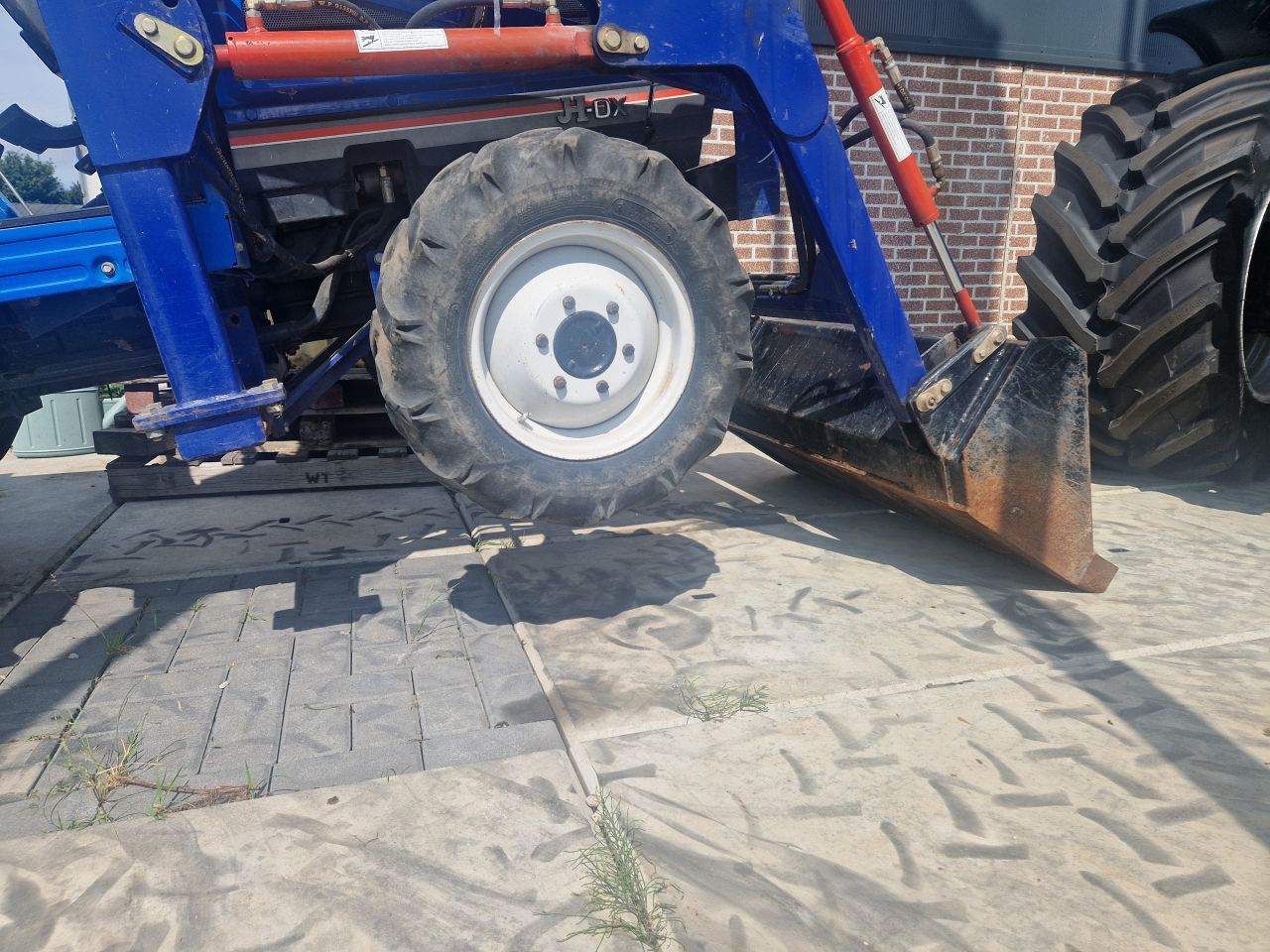 Iseki Landleader 230