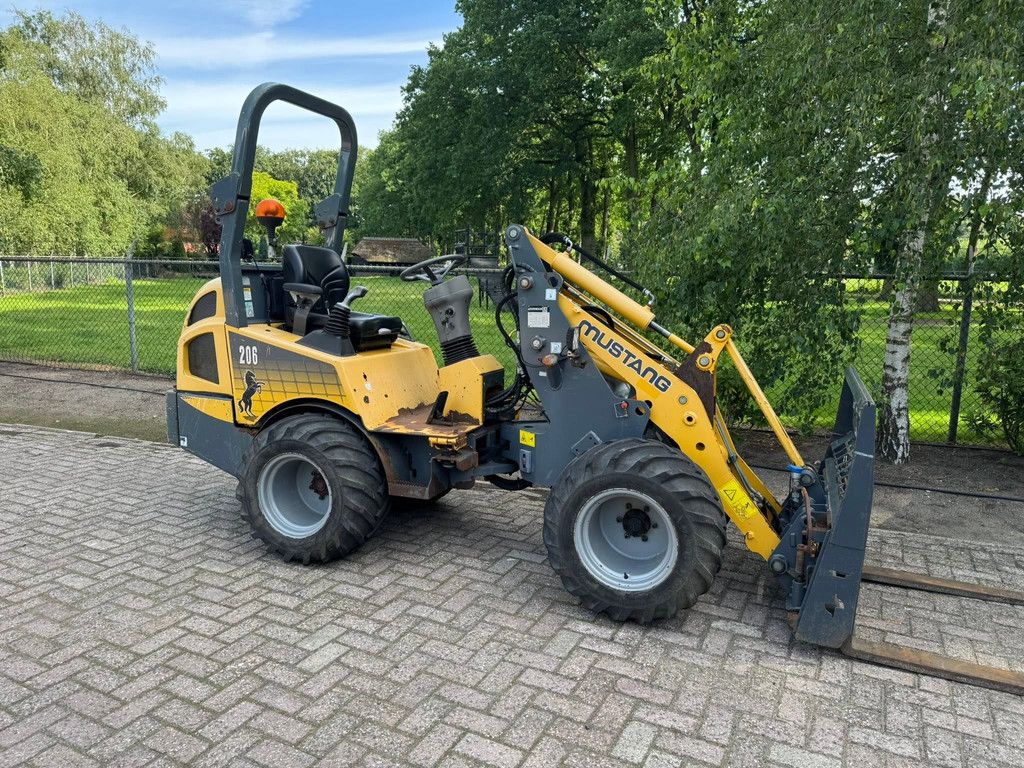 Mustang AL 206 Shovel + Kenteken