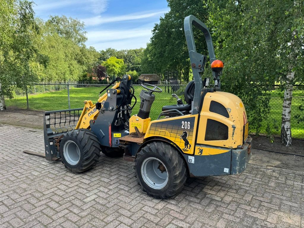 Mustang AL 206 Shovel + Kenteken