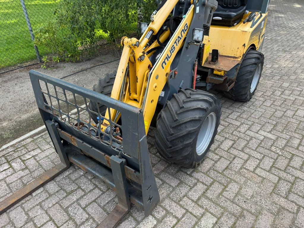 Mustang AL 206 Shovel + Kenteken