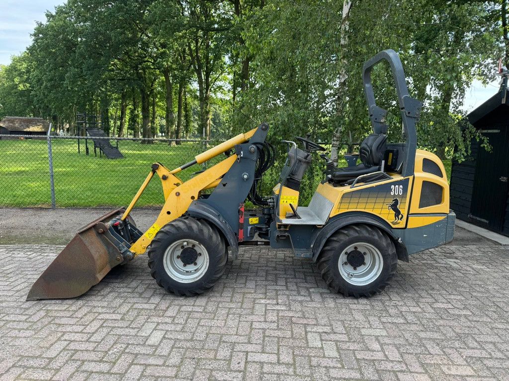 Mustang AL 306 Shovel + kenteken