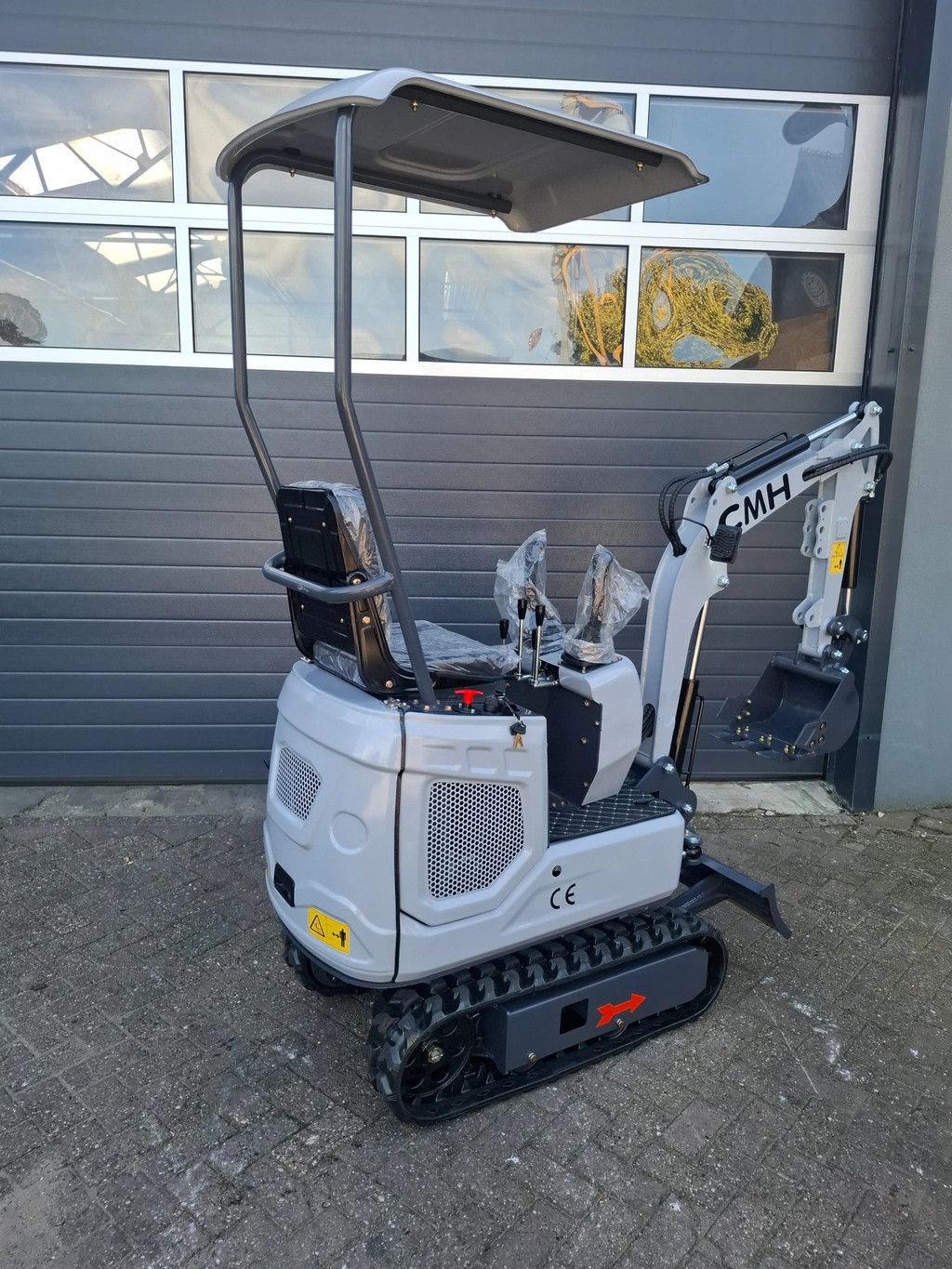 CMH LX06 C minigraver 72cm Zwenkgiek NIEUW