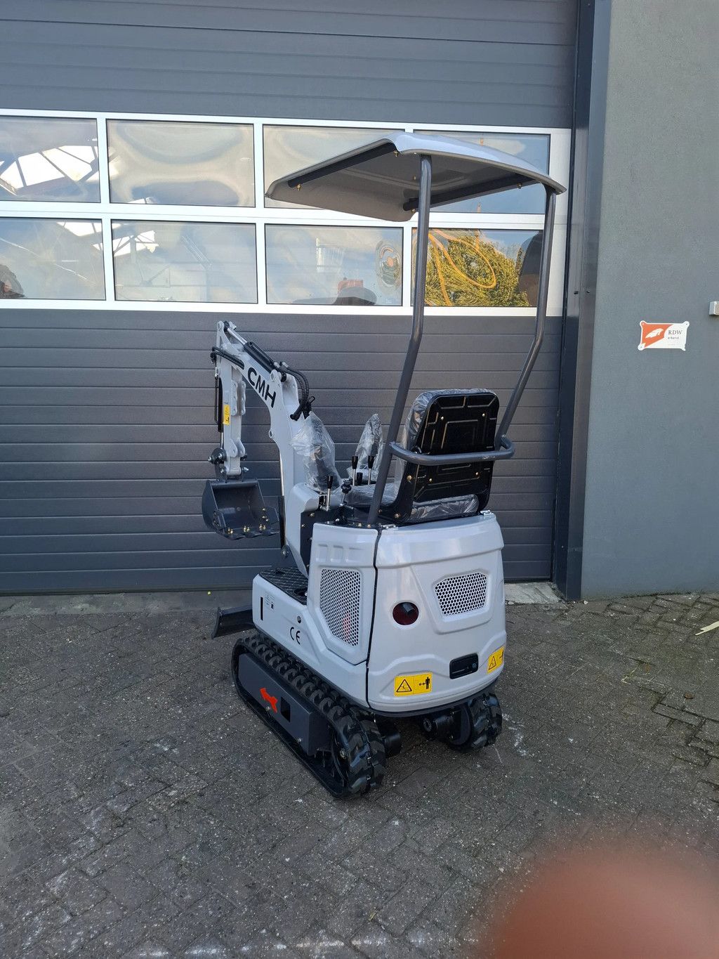 CMH LX06 C minigraver 72cm Zwenkgiek NIEUW