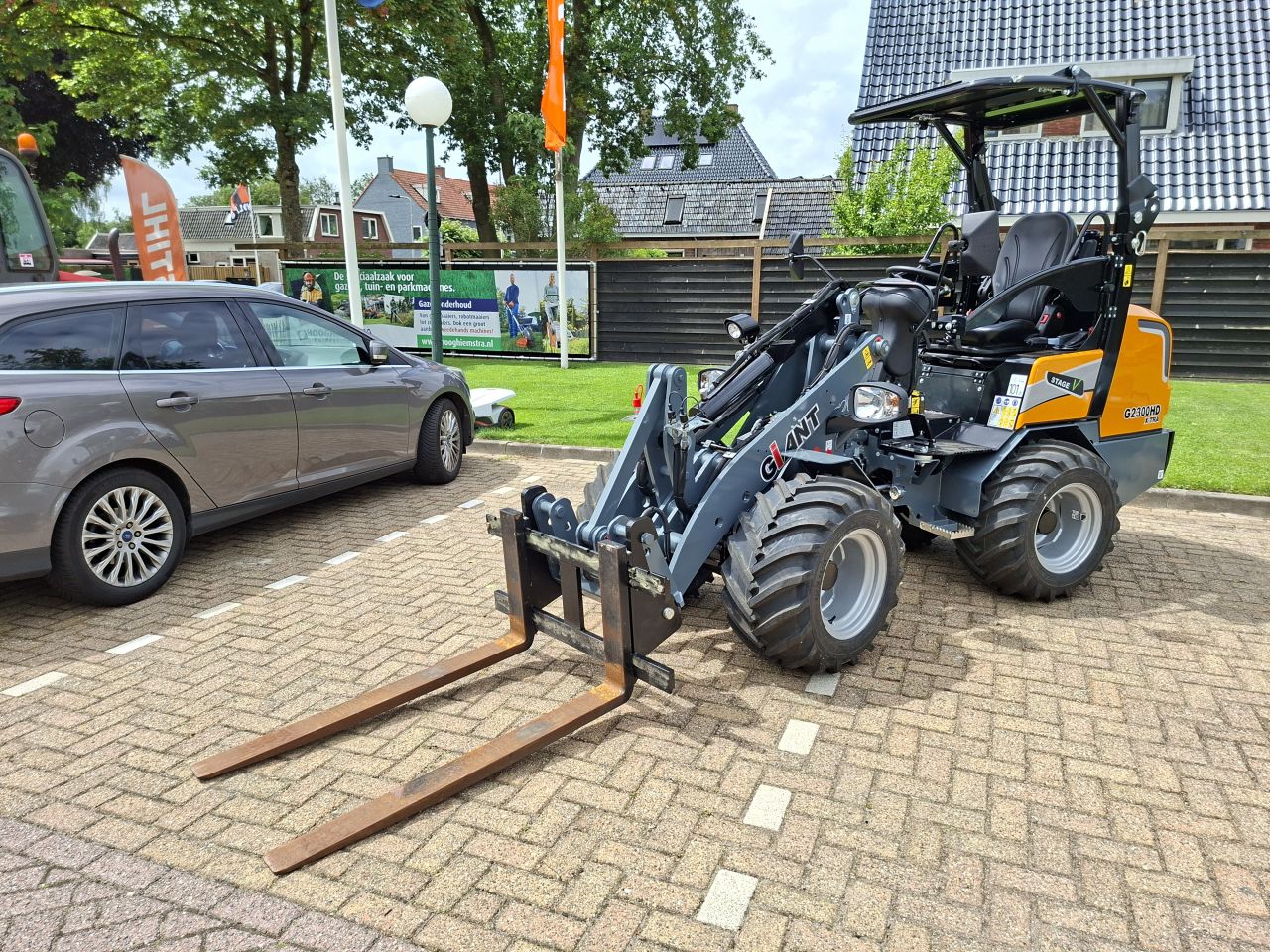 GiANT G2300 X-tra HD kniklader