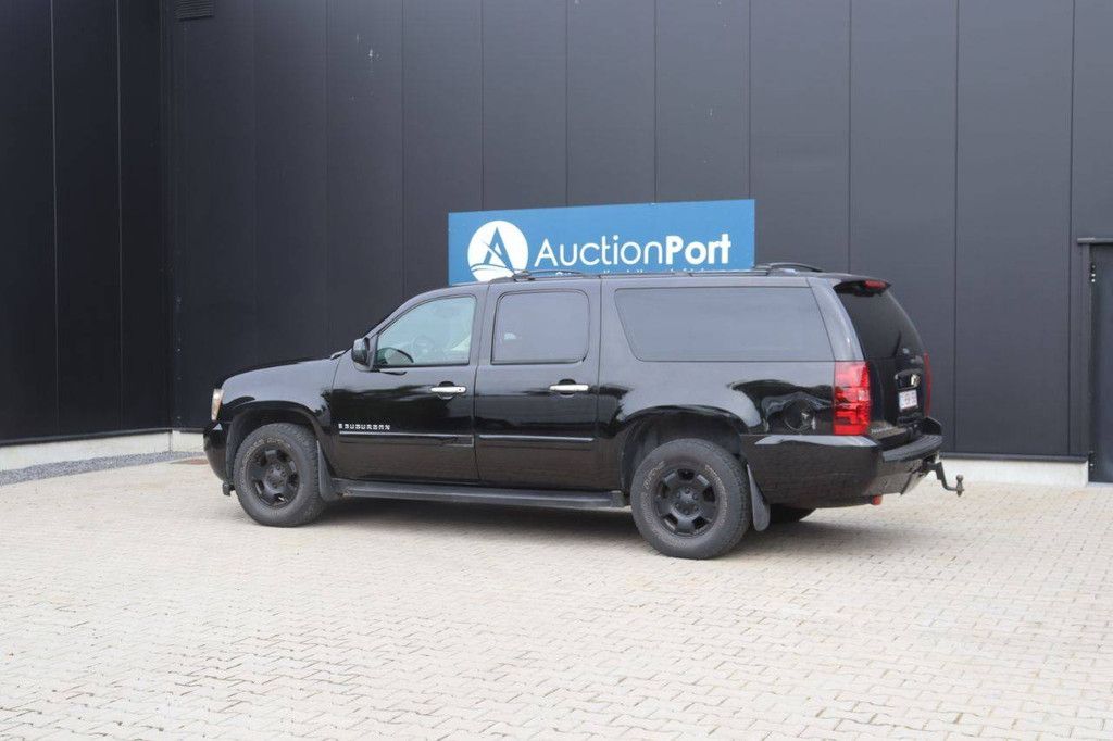 SUV Chevrolet Suburban LPG/Benzine 324pk 2007