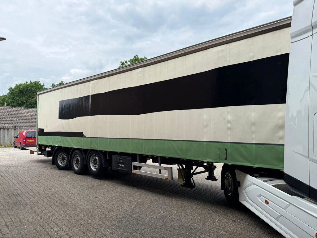 Pacton Liftas + Stuuras Dhollandia 2500KG NL Trailer
