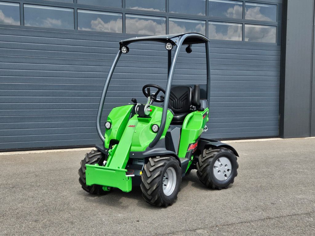 Avant 225 mini-lader