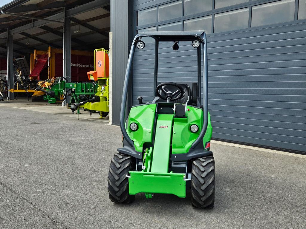Avant 225 mini-lader