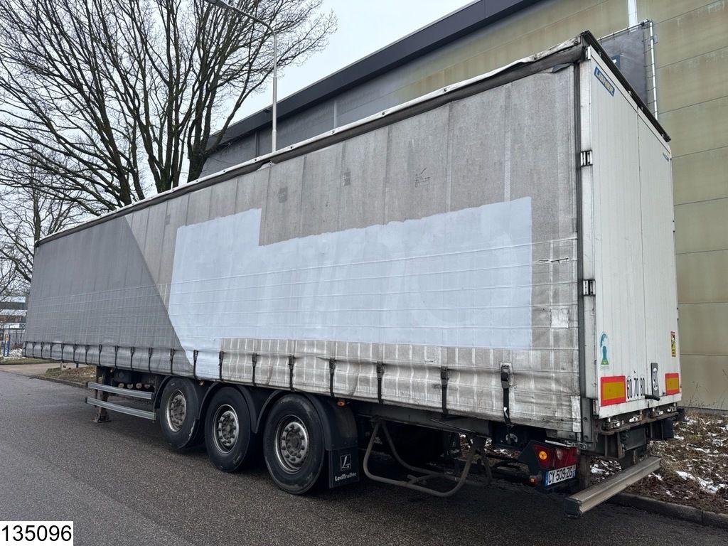 Lecitrailer Tautliner Lift axle