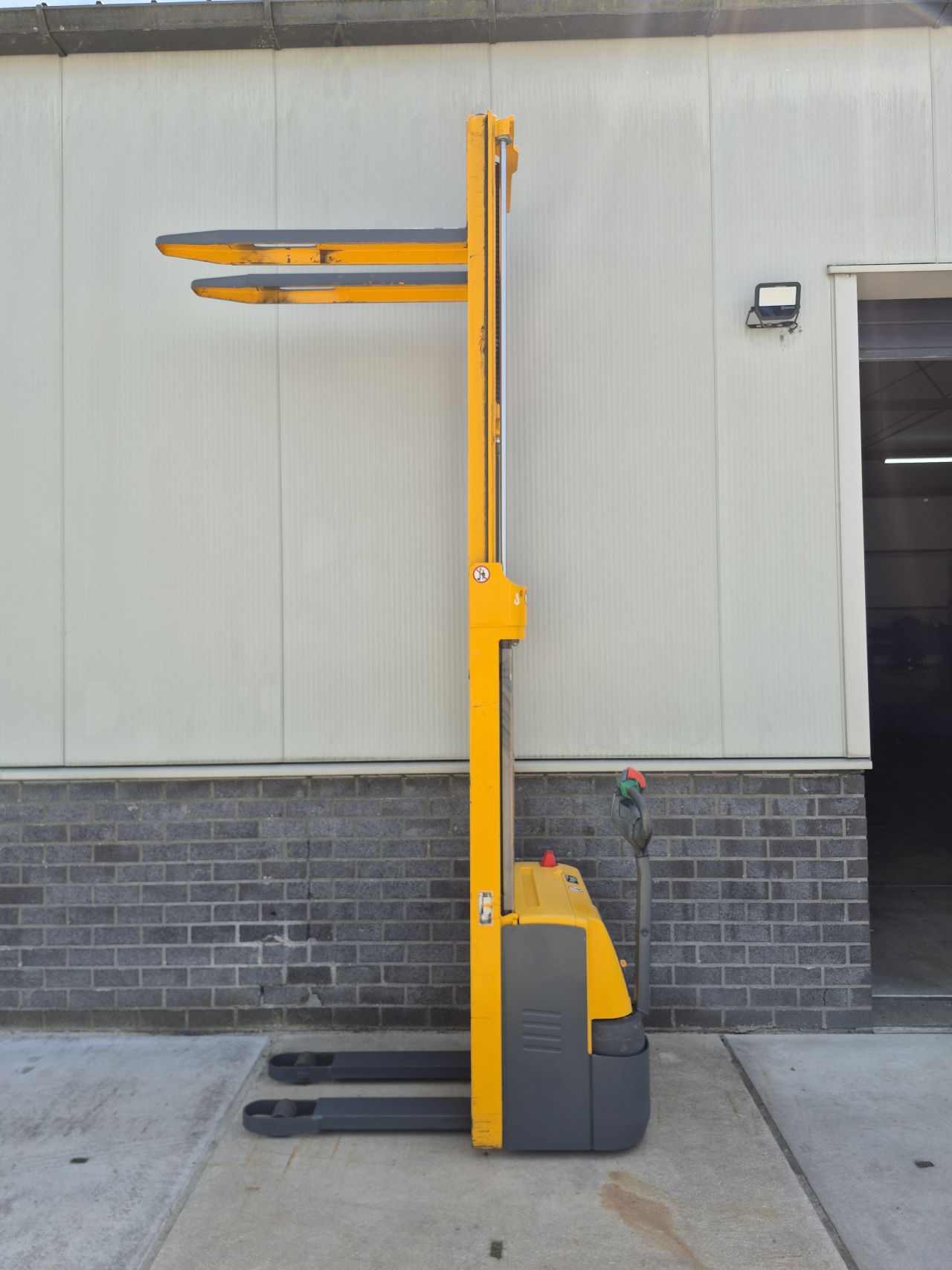 Jungheinrich EJC 112 duplo freelift 3.280 mm accu bj 2023