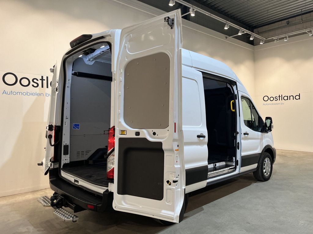 Ford Transit 350 2.0 TDCI 170 PK L2H3 RWD / Trekhaak 3.500 KG / Airco / Cruise Control / Camera / 3-Zits / 61.200 KM !!