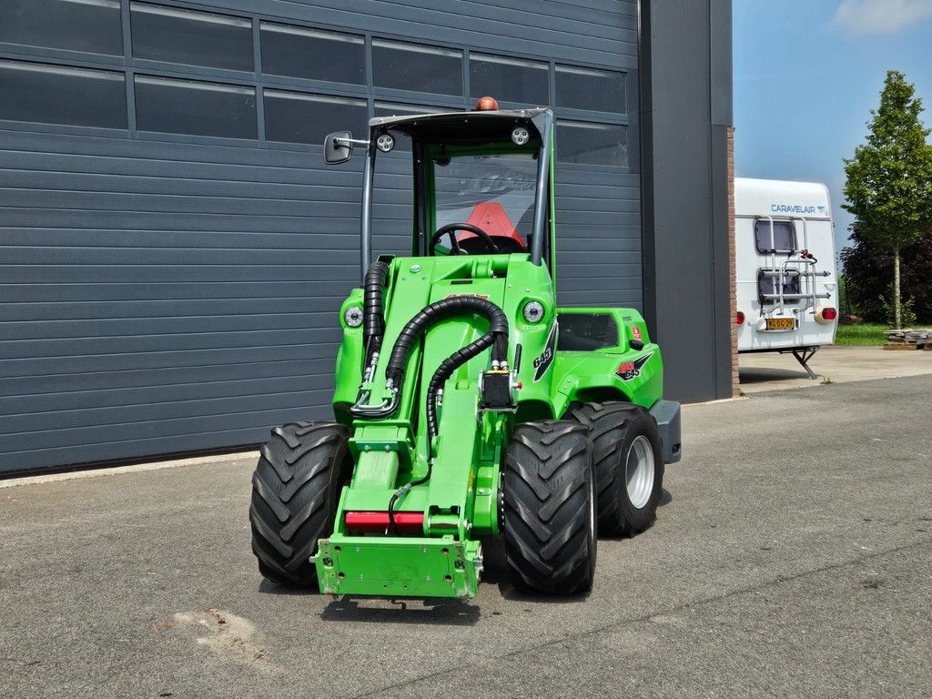 Avant 645i TDL+ mini-shovel