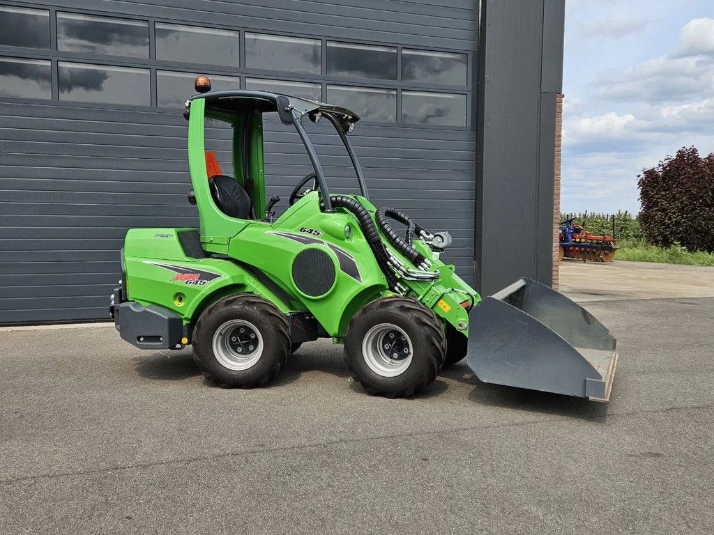 Avant 645i TDL+ mini-shovel