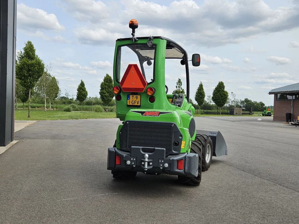 Avant 645i TDL+ mini-shovel