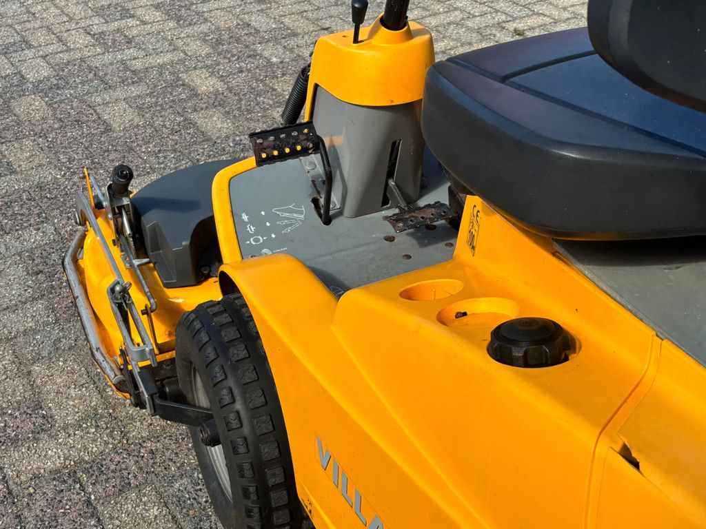 Stiga Gebruikte villa frontmaaier 13pk zitmaaier