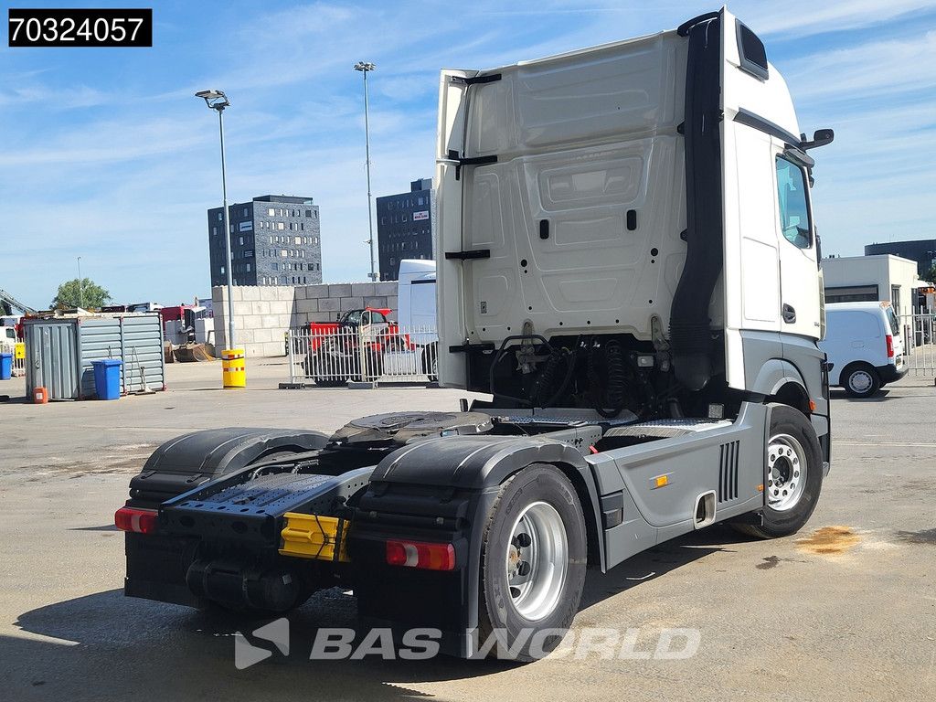 Mercedes Actros 1845 4X2 GigaSpace Retarder Standklima ACC Navi